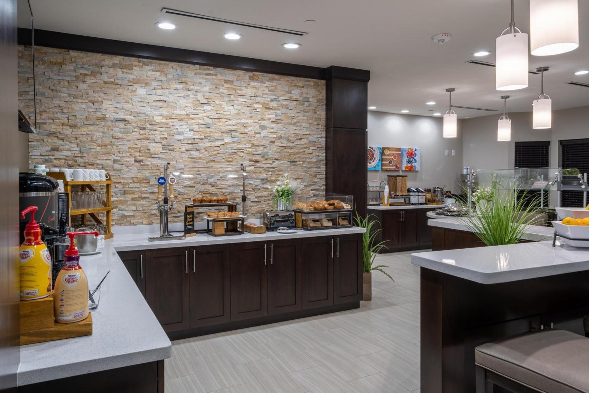 Staybridge Suites Houston East - Baytown by IHG photo 94
