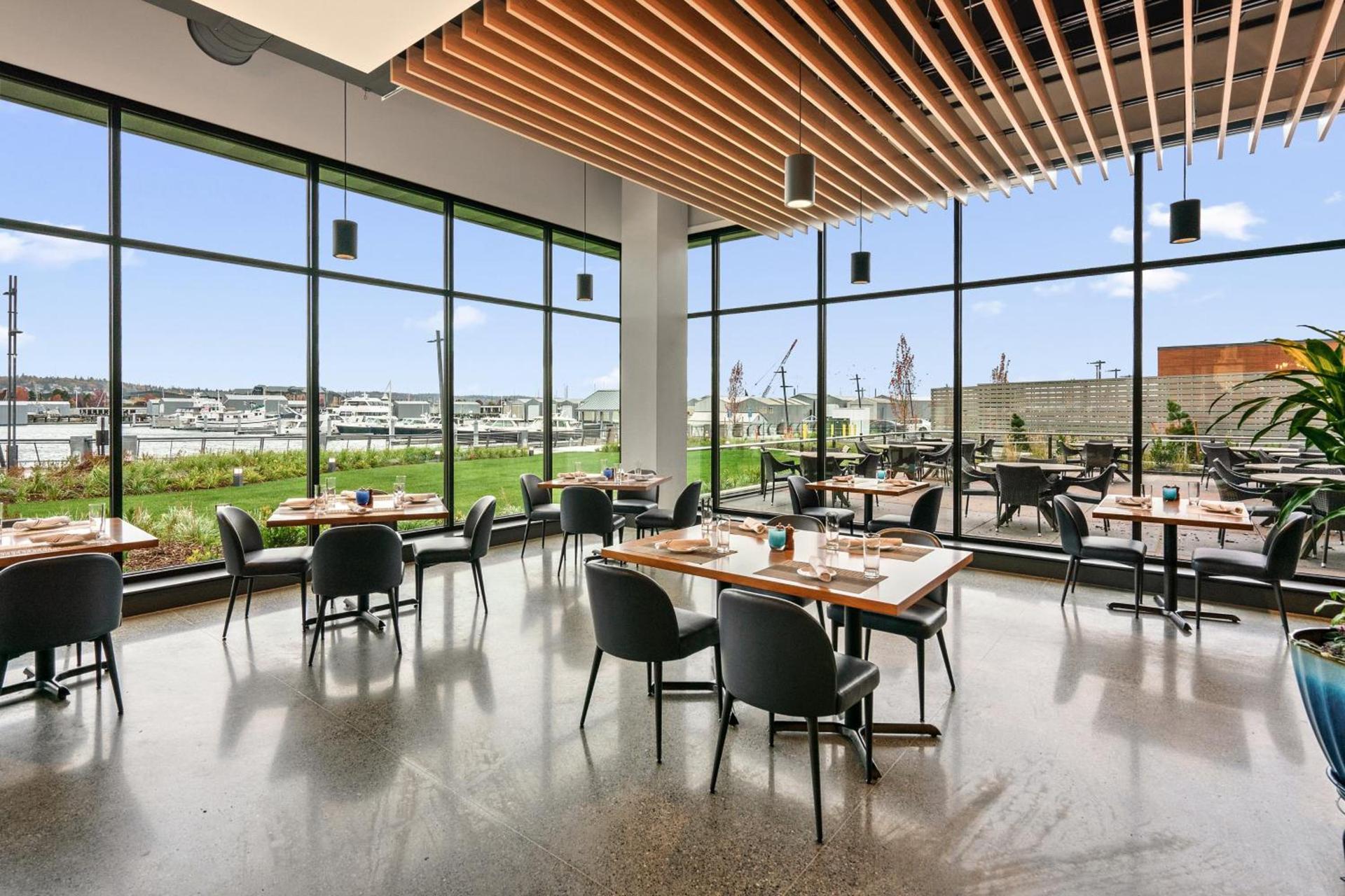 Hotel Indigo Seattle Everett Waterfront Place by IHG photo 64
