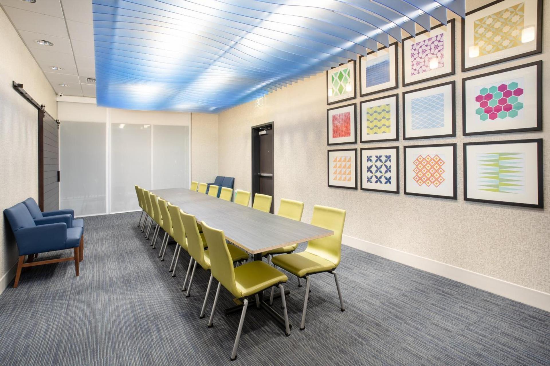 Holiday Inn Express & Suites - Ely by IHG photo 26