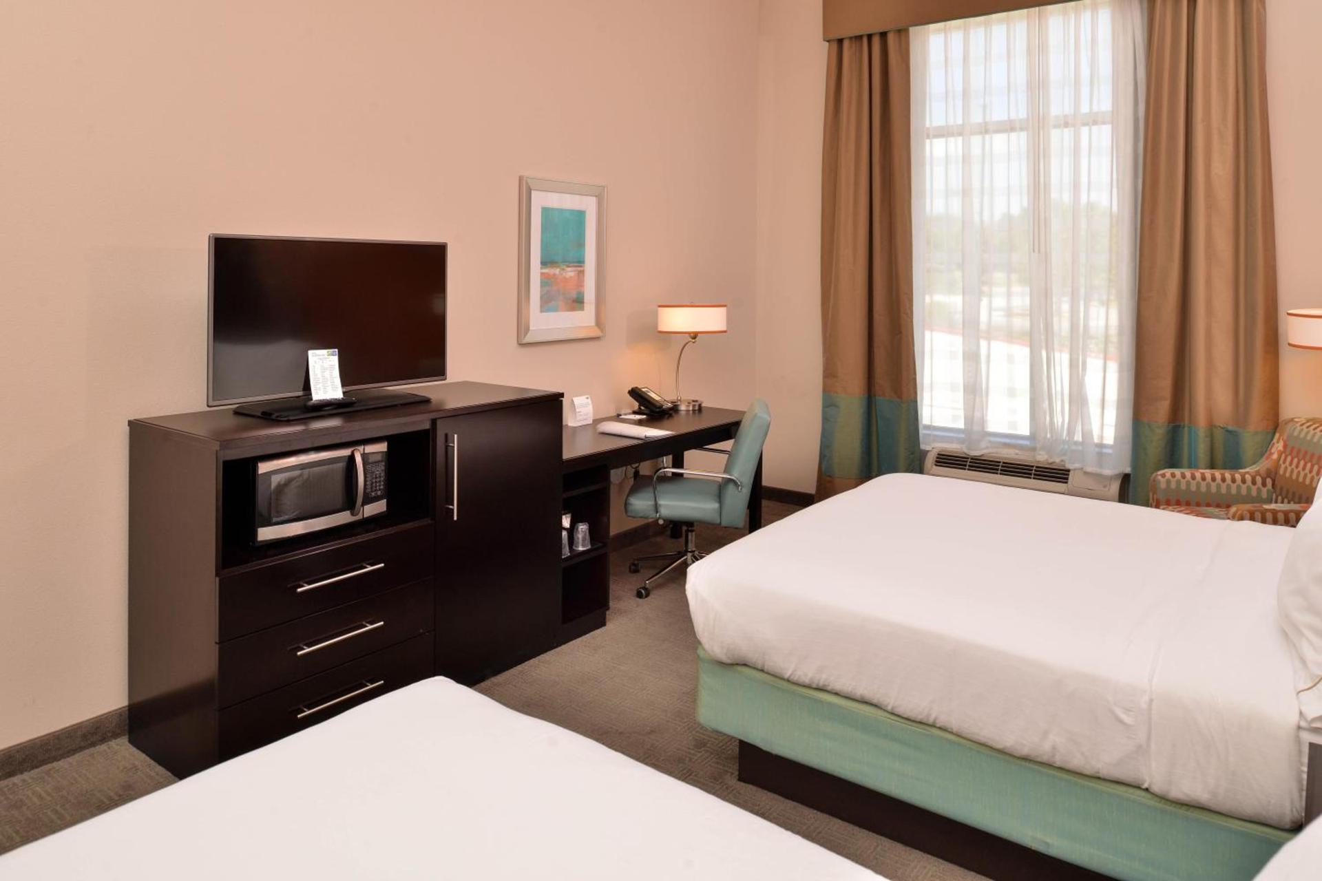 Holiday Inn Express & Suites Austin South by IHG photo 45
