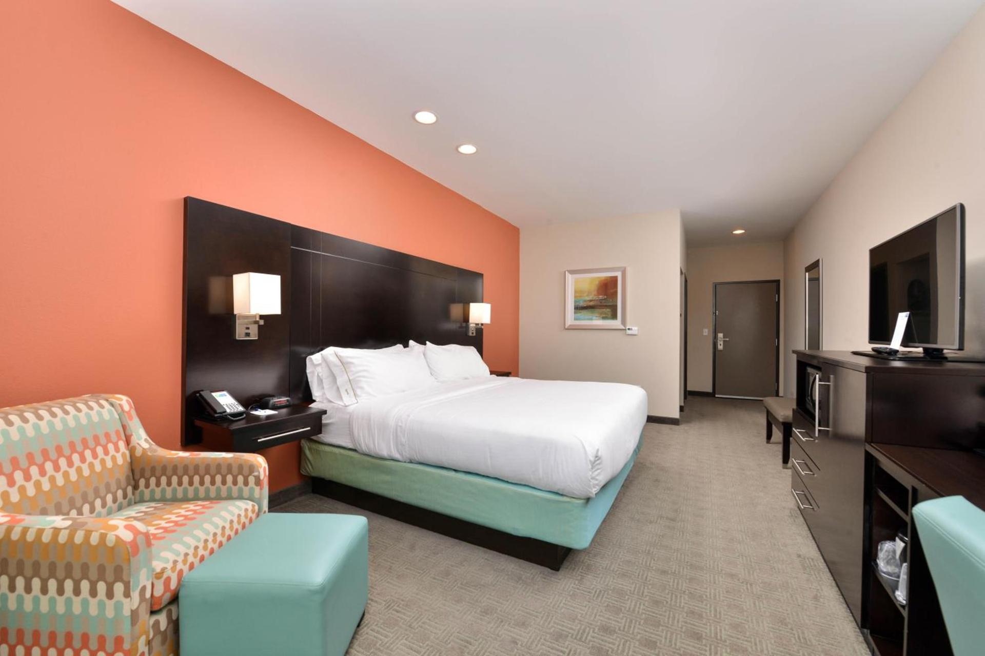 Holiday Inn Express & Suites Austin South by IHG photo 34