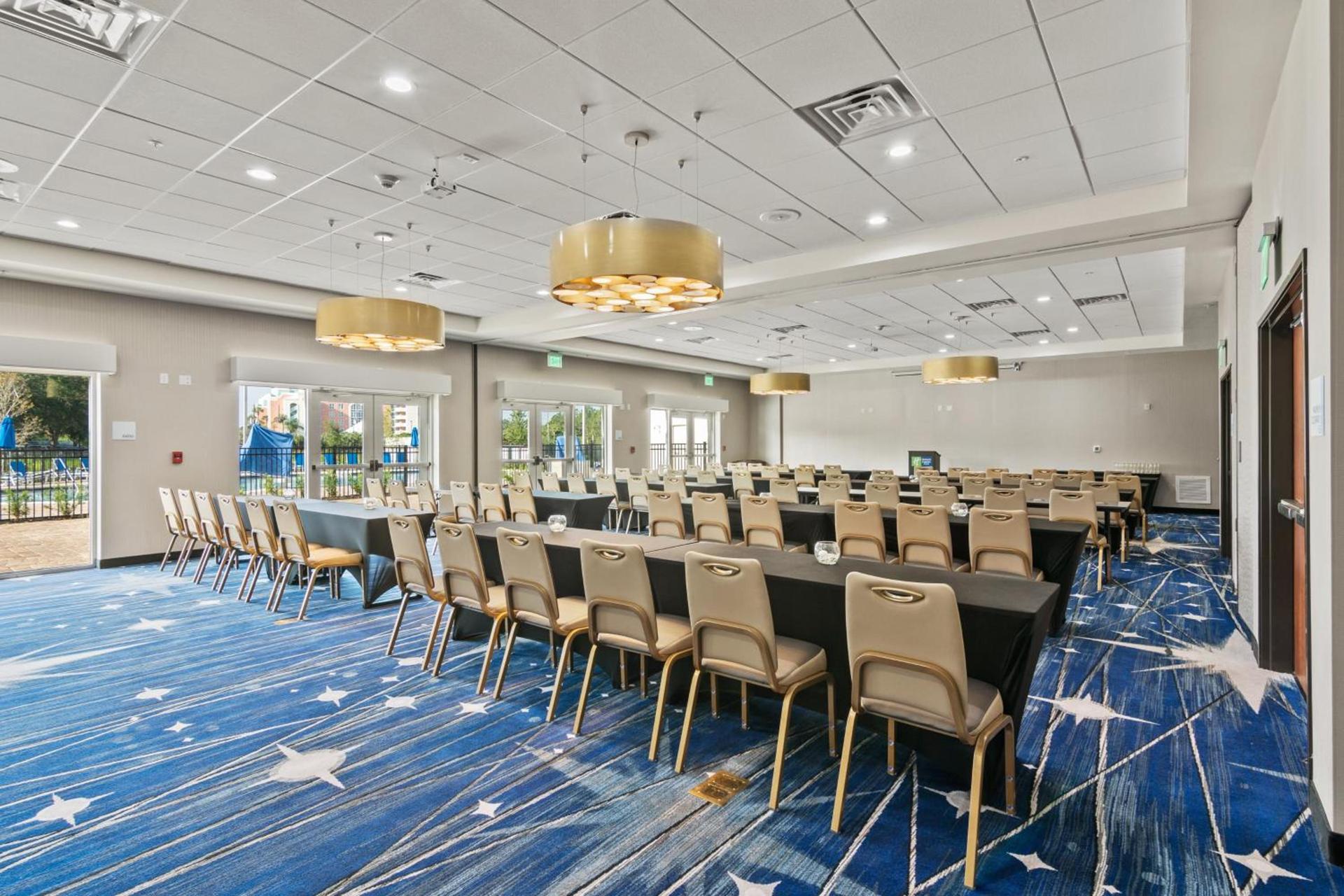 Holiday Inn Express & Suites Orlando- Lake Buena Vista by IHG photo 19