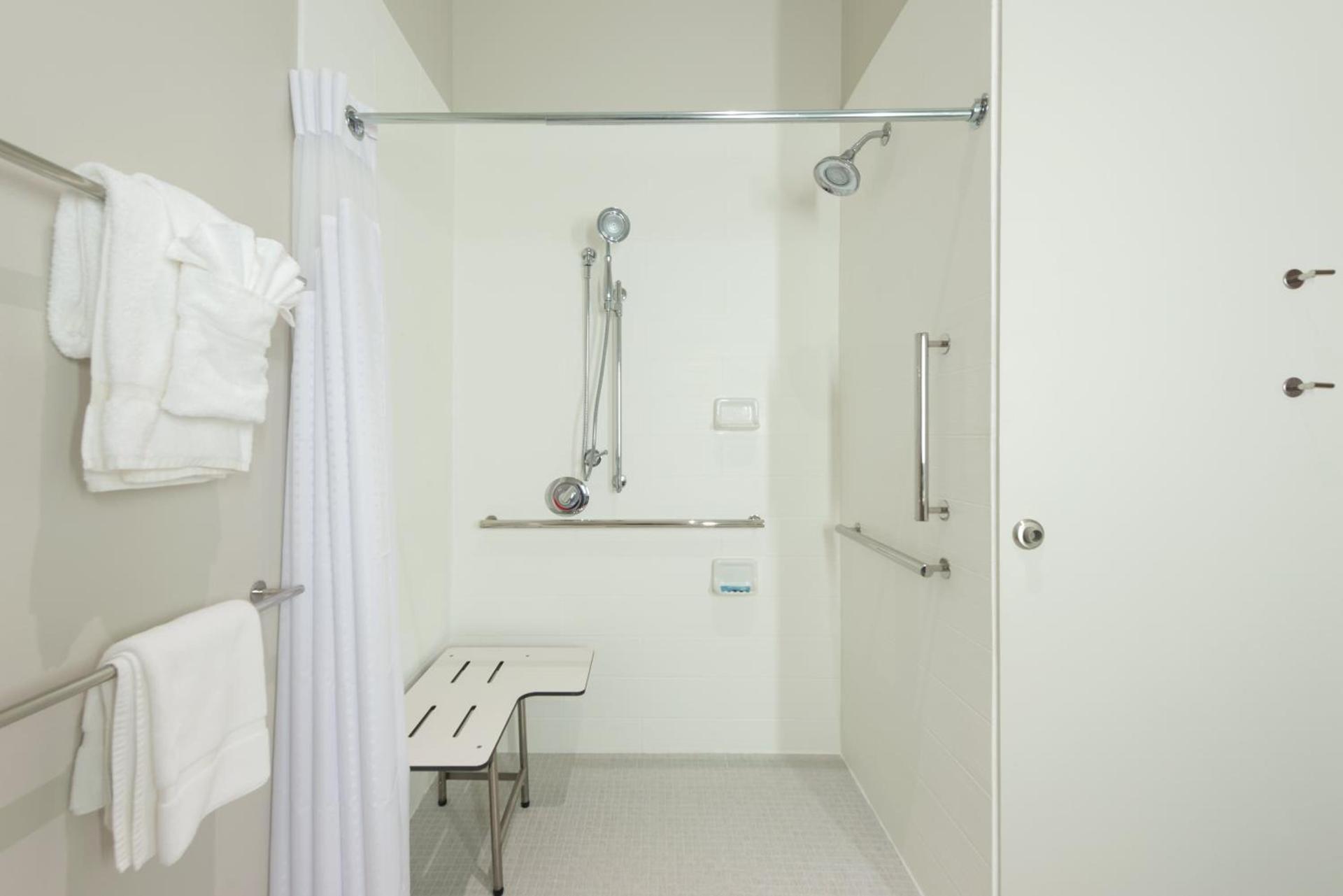 Holiday Inn Express Troy by IHG photo 22