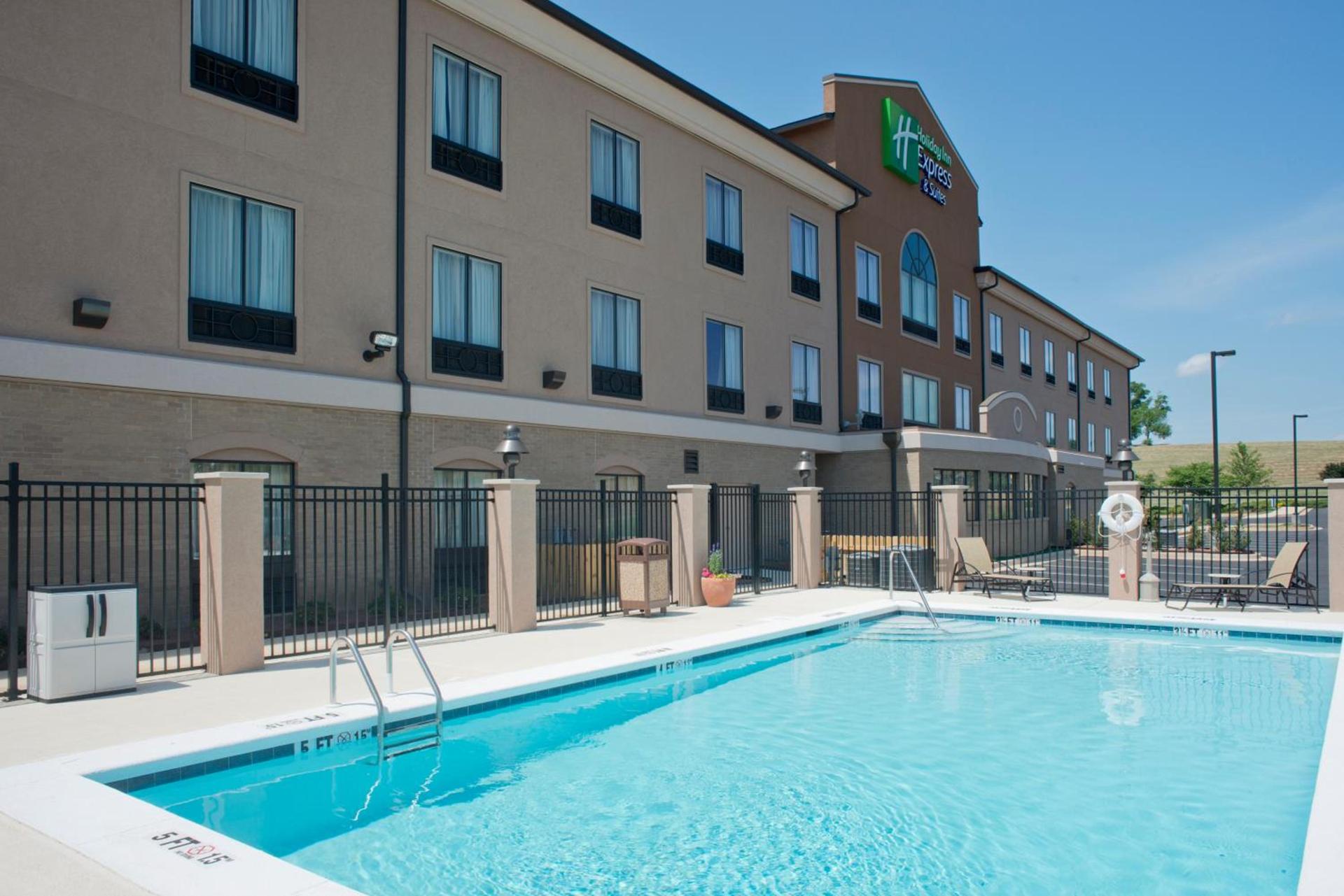 Holiday Inn Express Hotel & Suites Prattville South by IHG photo 42