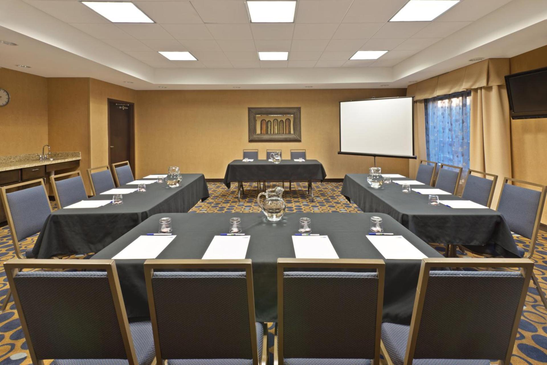 Holiday Inn Express & Suites Richfield by IHG photo 49