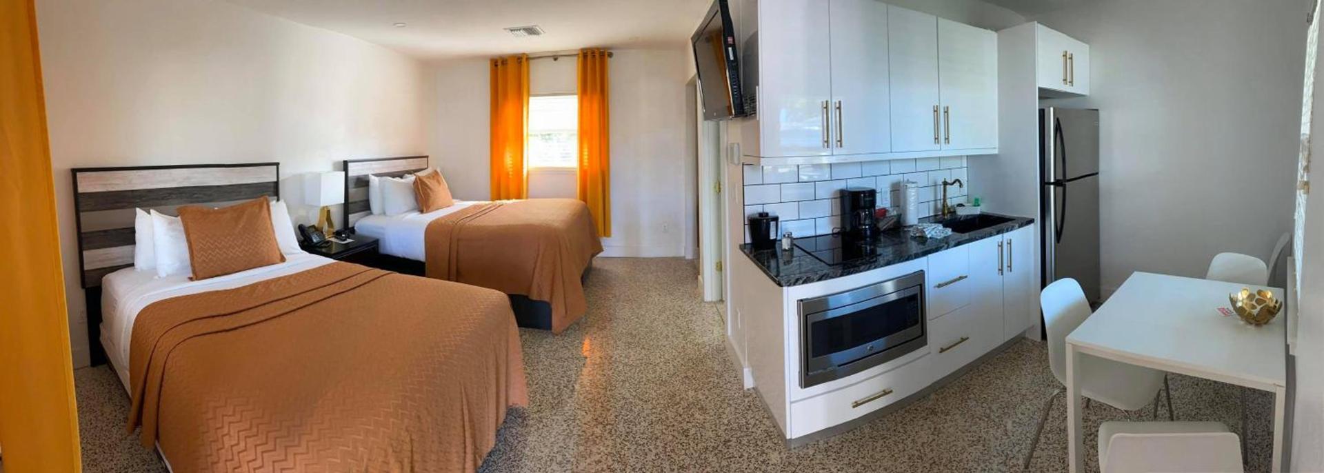 Captiva Beach Resort (open private beach access) photo 19