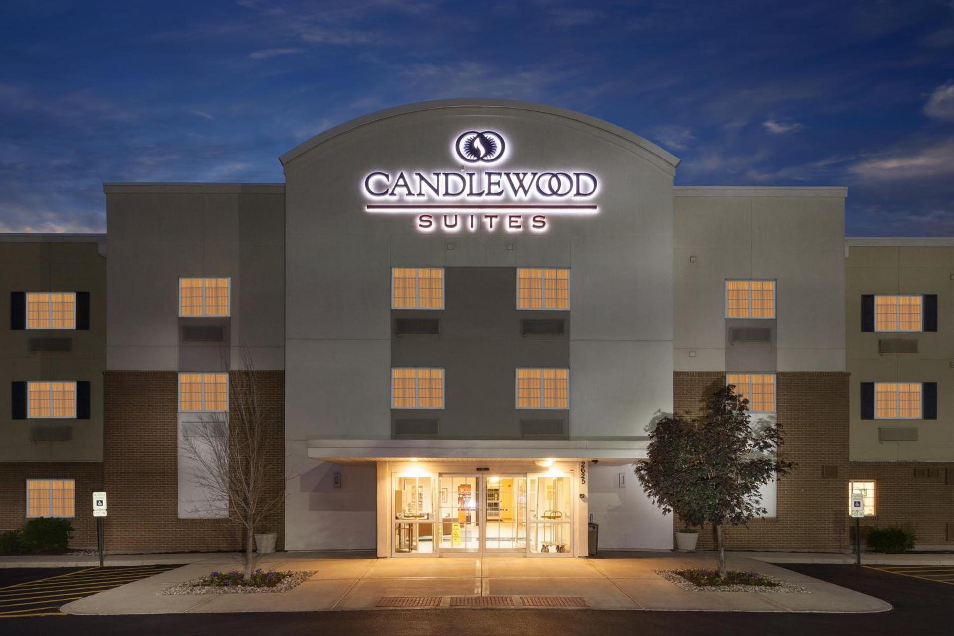 Candlewood Suites Aurora-Naperville by IHG photo 6