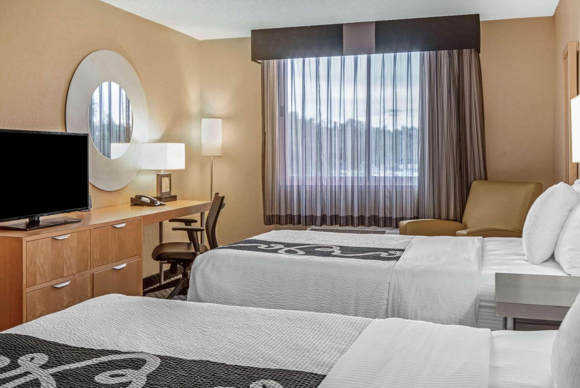 La Quinta by Wyndham Naples Downtown photo 22