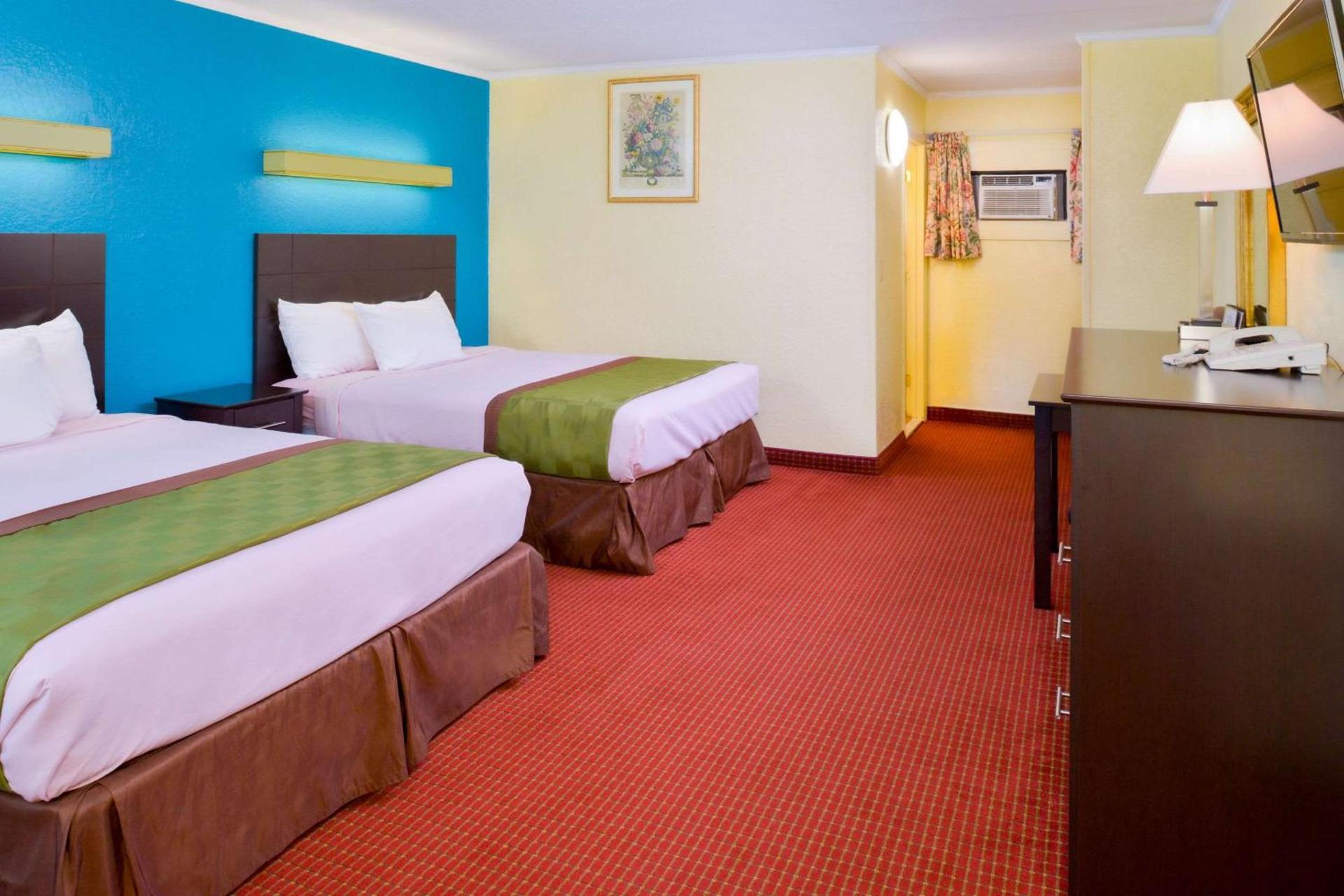 Rodeway Inn Orleans - Cape Cod photo 28