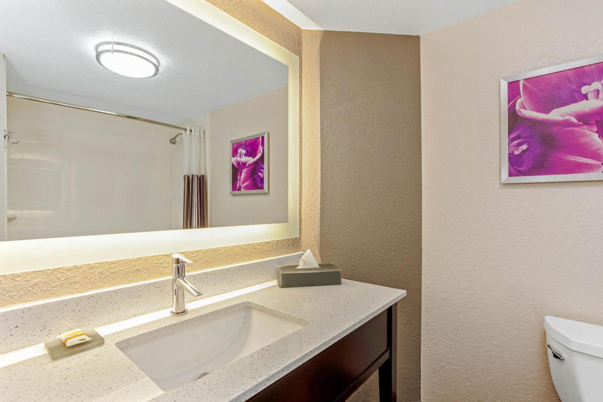 La Quinta Inn & Suites by Wyndham Panama City photo 24