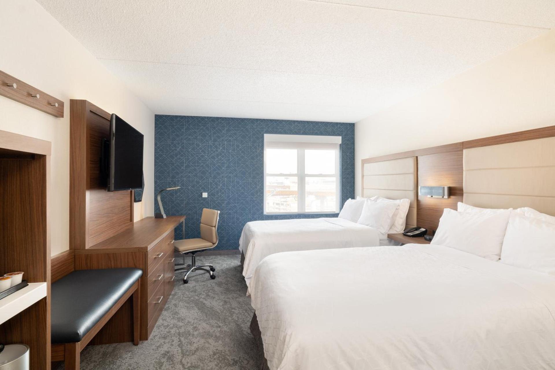 Holiday Inn Express & Suites Boston - Cambridge by IHG photo 12