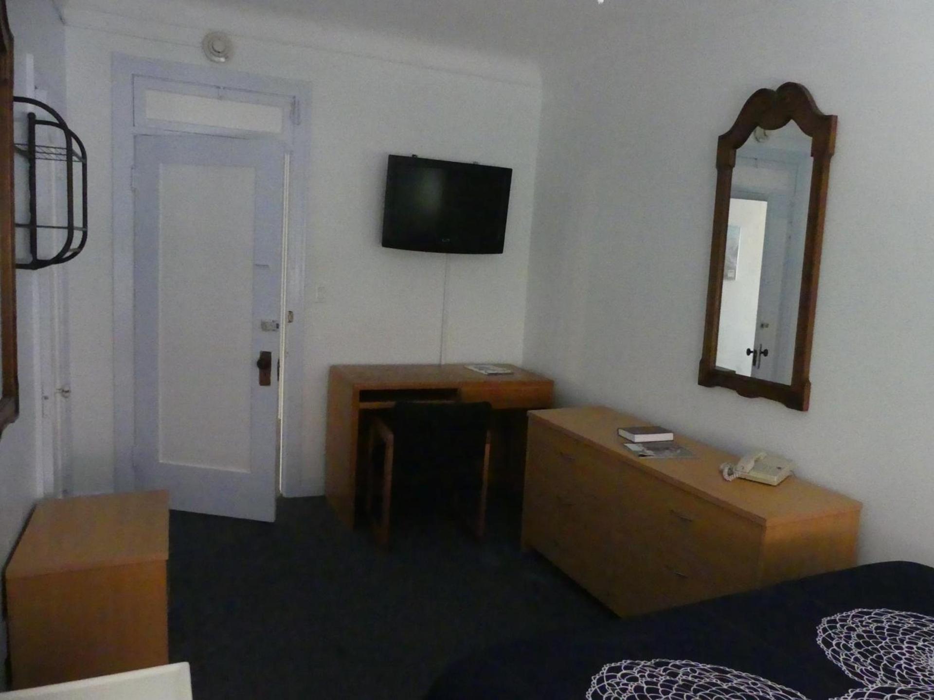 Hotel del Flores photo 24