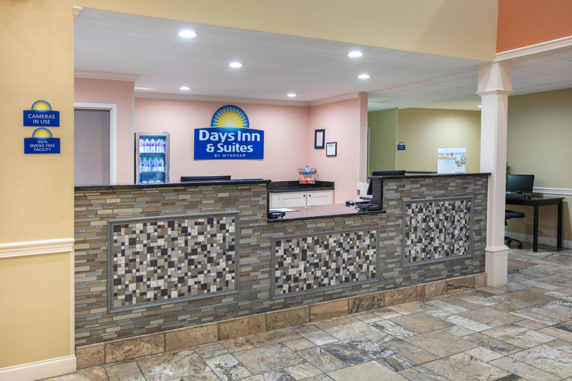 Days Inn & Suites by Wyndham Florence/Jackson Area photo 44