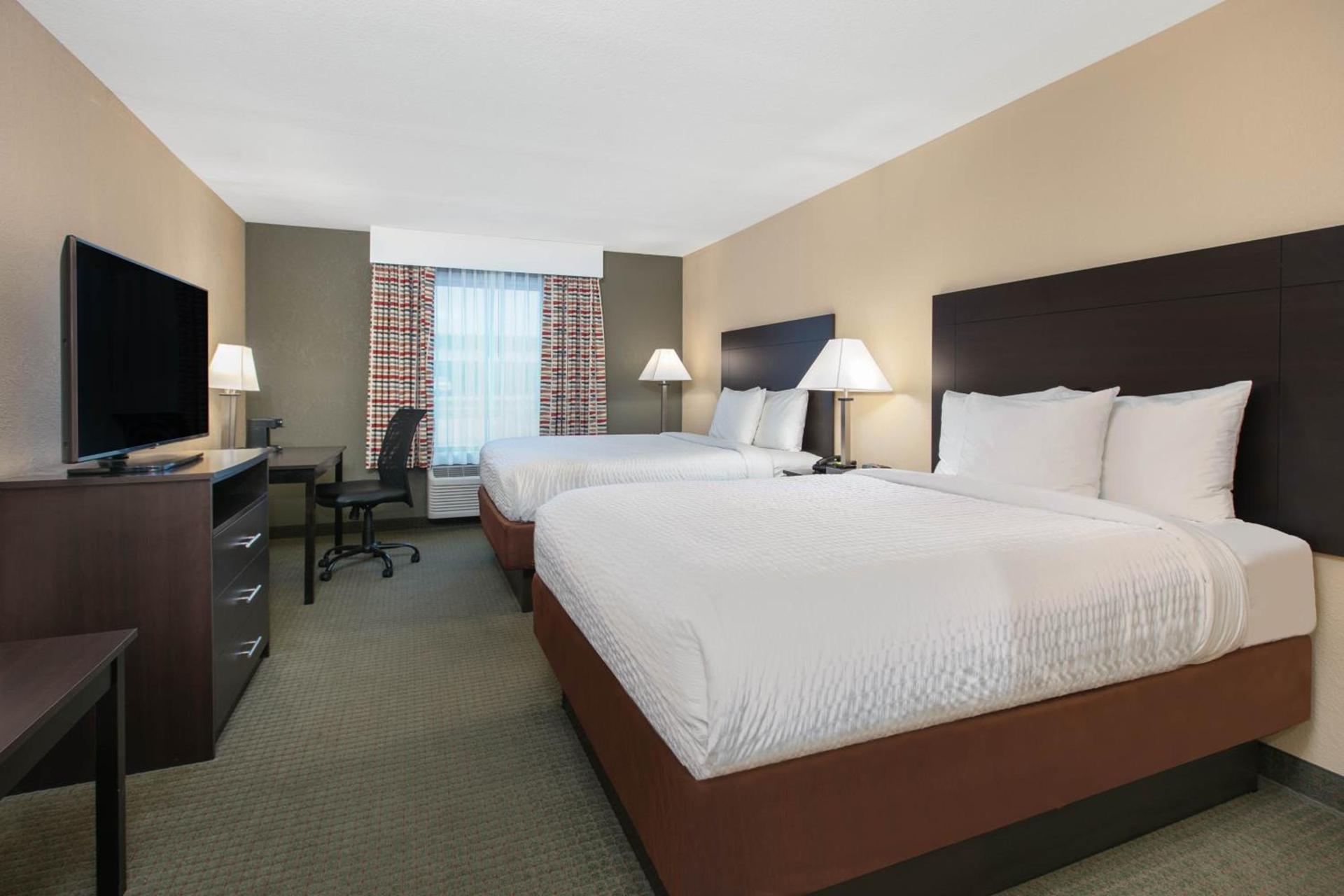 Days Inn & Suites by Wyndham Florence/Jackson Area photo 31