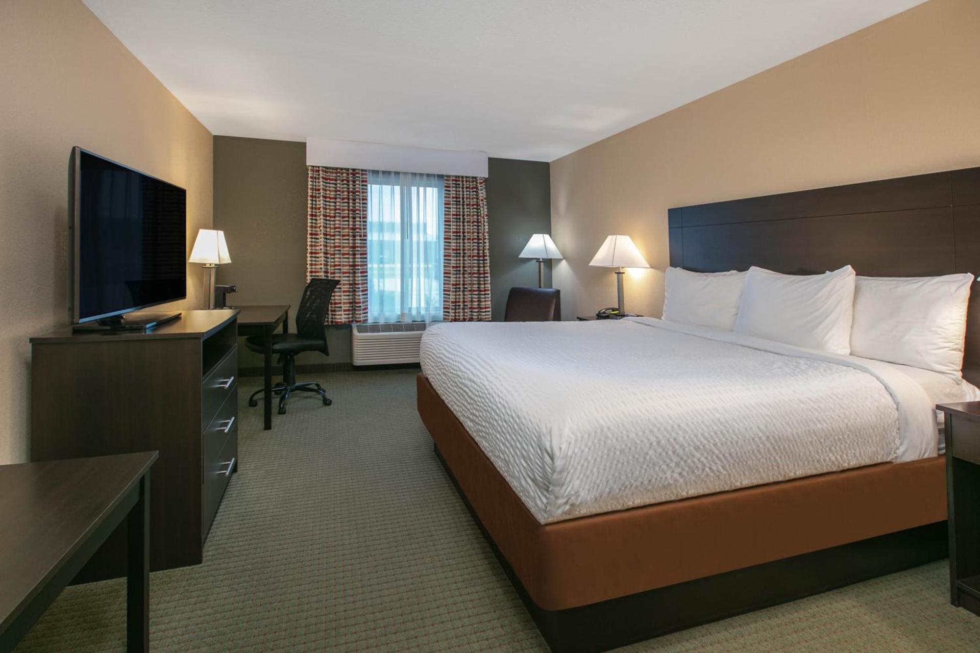 Days Inn & Suites by Wyndham Florence/Jackson Area photo 28