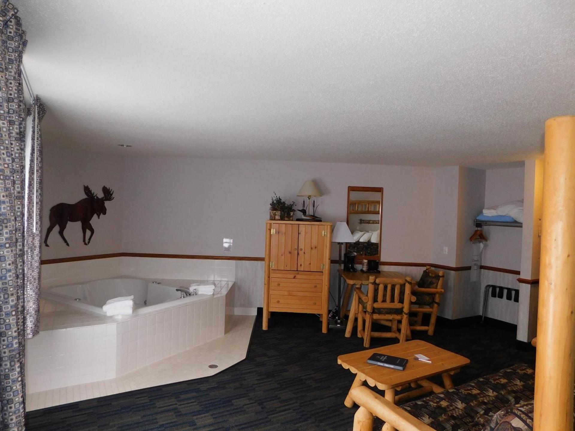 Northwoods Best Inn - Chetek photo 16