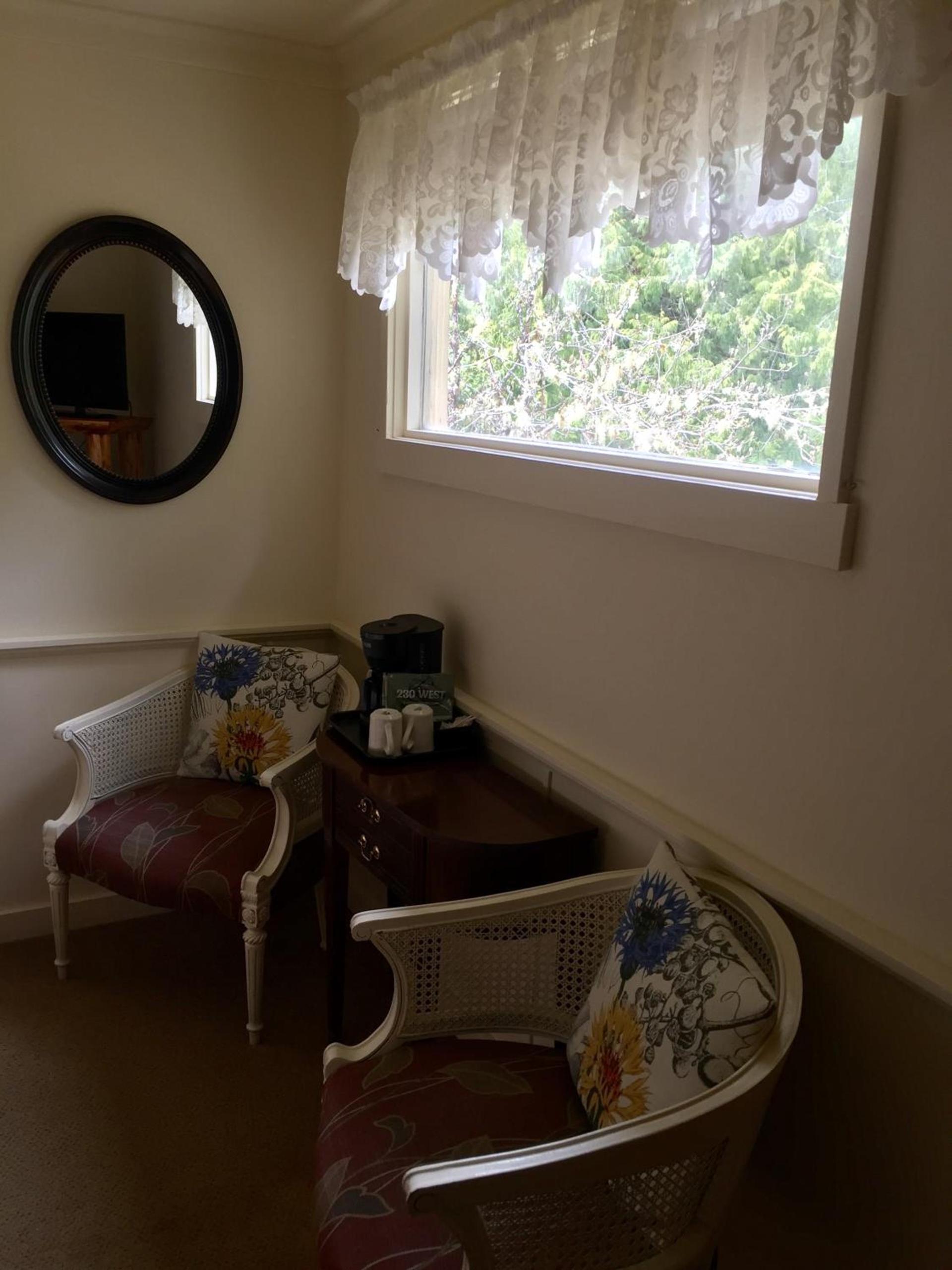 Alexander's Lodge photo 18