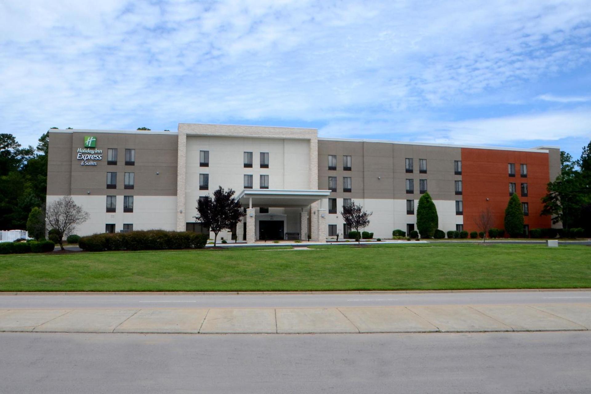 Holiday Inn Express & Suites Raleigh Durham Airport at RTP by IHG photo 45