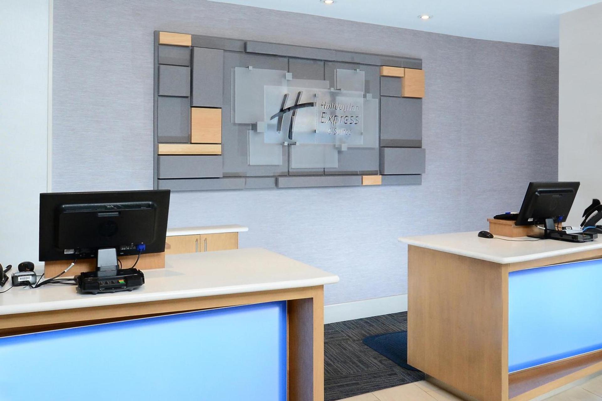 Holiday Inn Express & Suites Raleigh Durham Airport at RTP by IHG photo 29