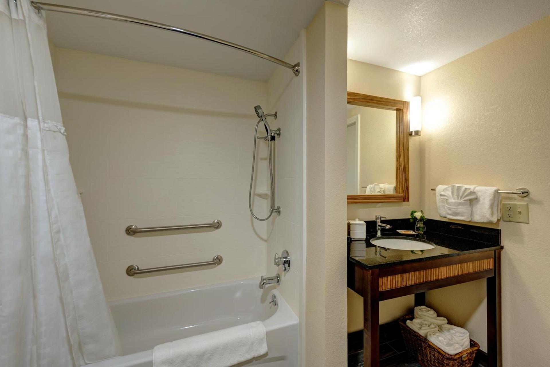 Garrison Hotel & Suites Dover-Portsmouth, an Ascend Collection Hotel photo 60