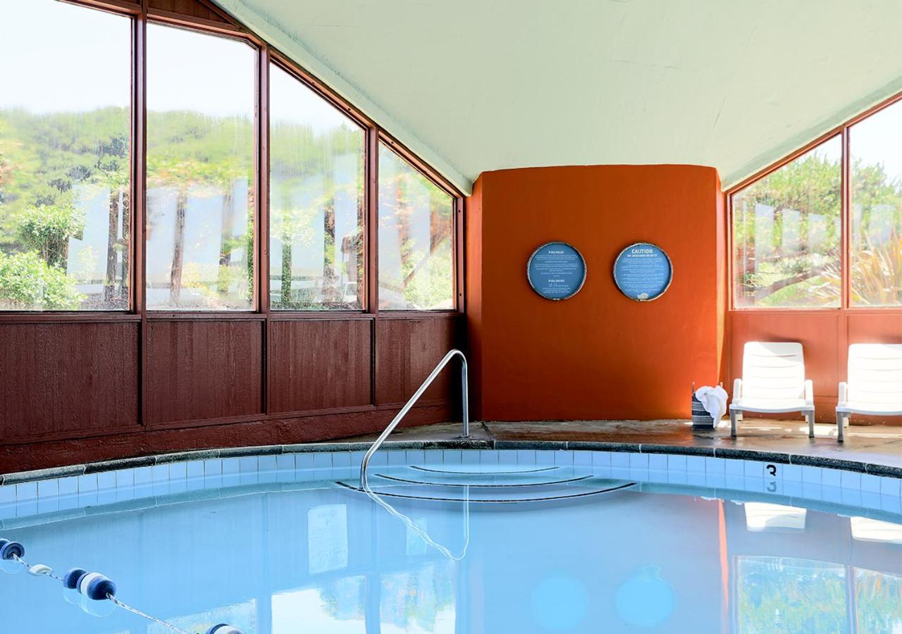 Surftides Hotel photo 2