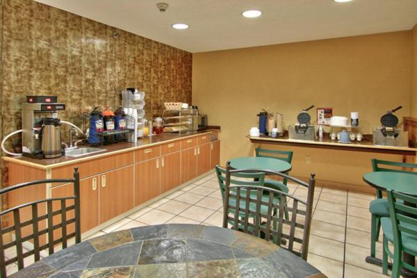 Western Skies Inn & Suites photo 23