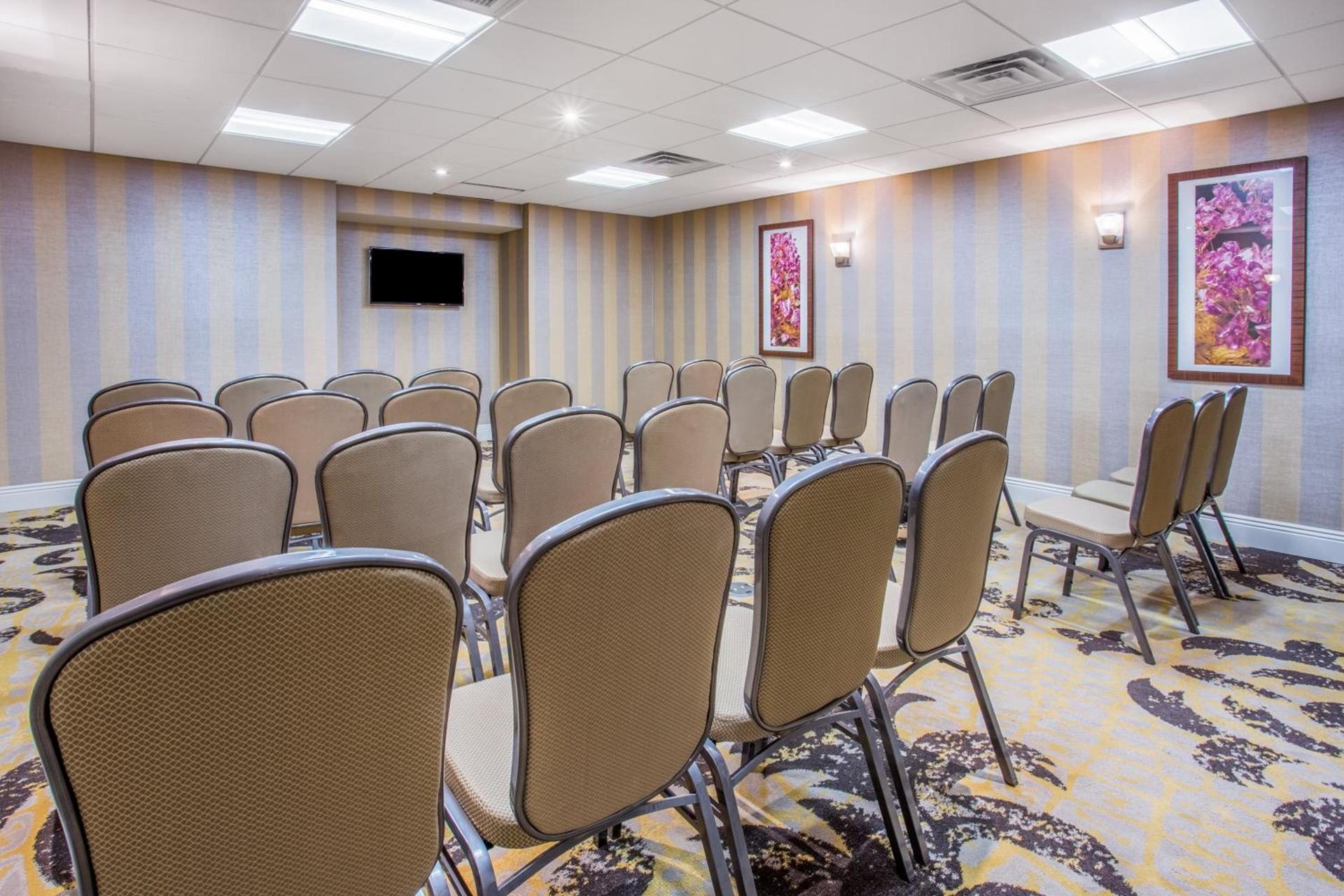 Crowne Plaza Saddle Brook by IHG photo 36