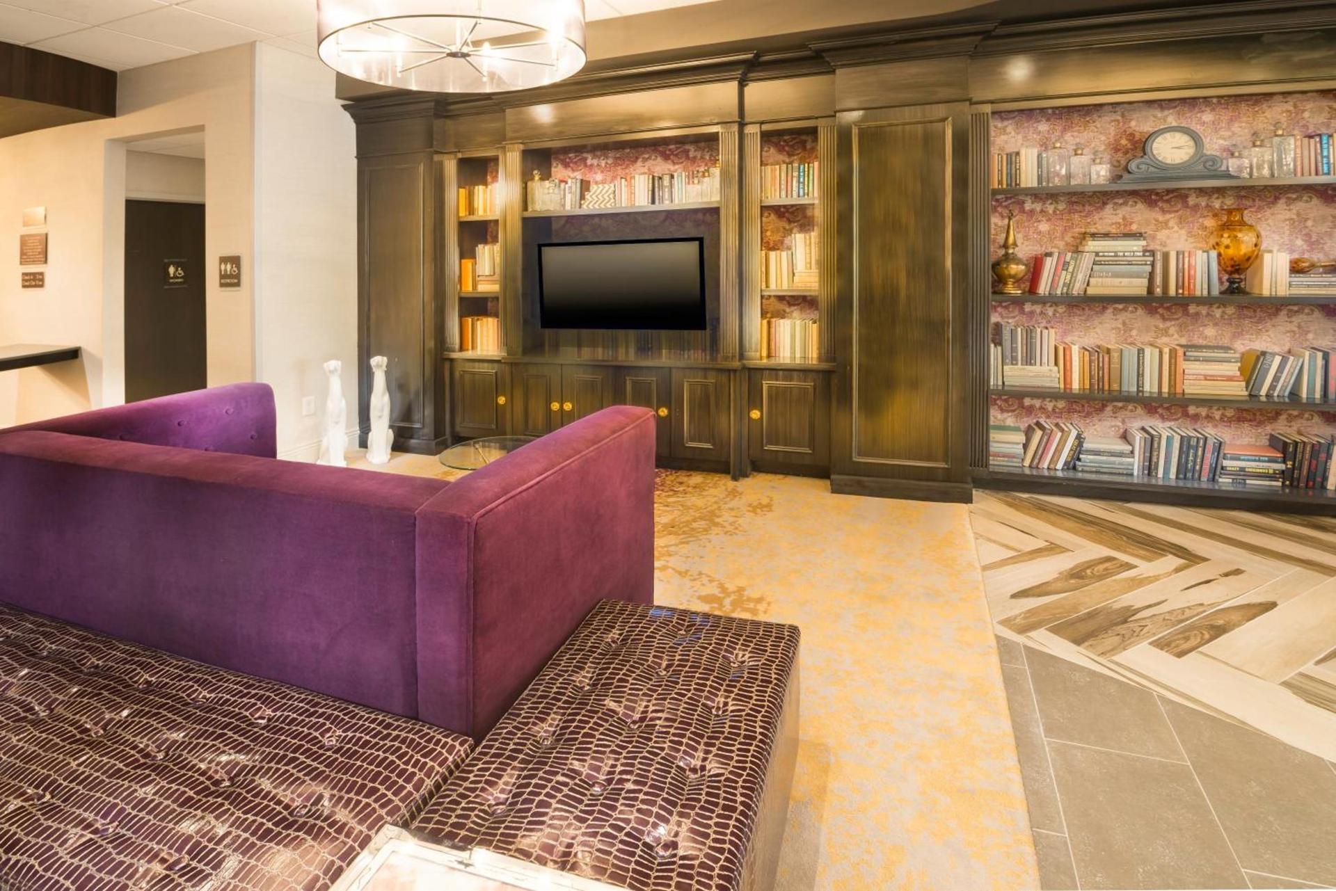 Crowne Plaza Saddle Brook by IHG photo 17