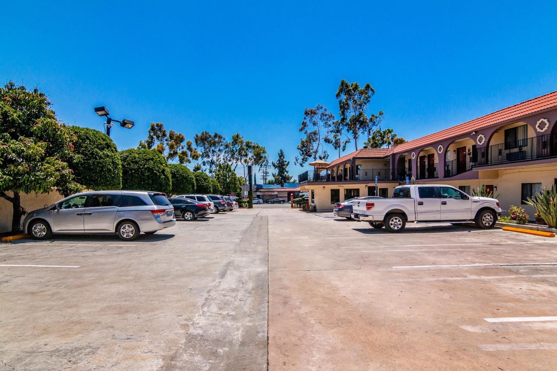 Glenridge Inn Glendale - Pasadena photo 2