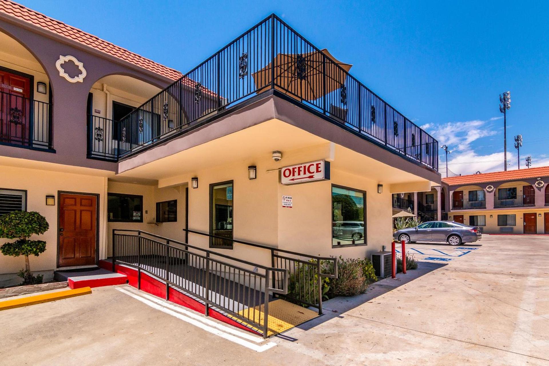Glenridge Inn Glendale - Pasadena photo 3