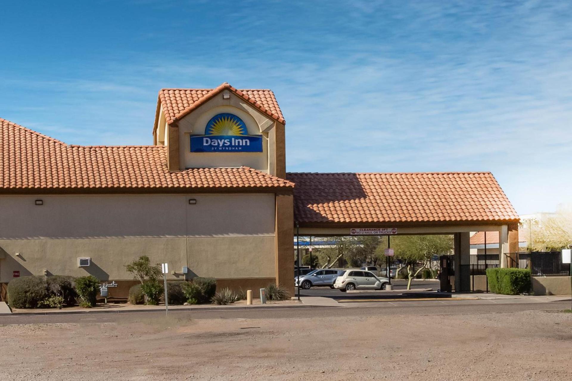 Days Inn by Wyndham Phoenix North photo 46