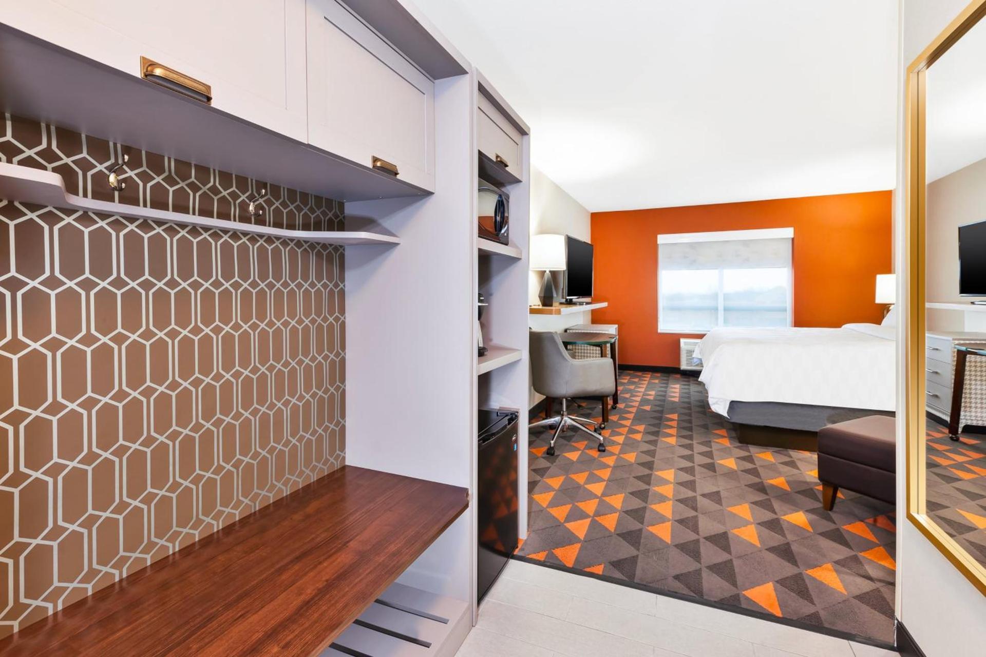 Holiday Inn & Suites - Toledo Southwest - Perrysburg by IHG photo 48