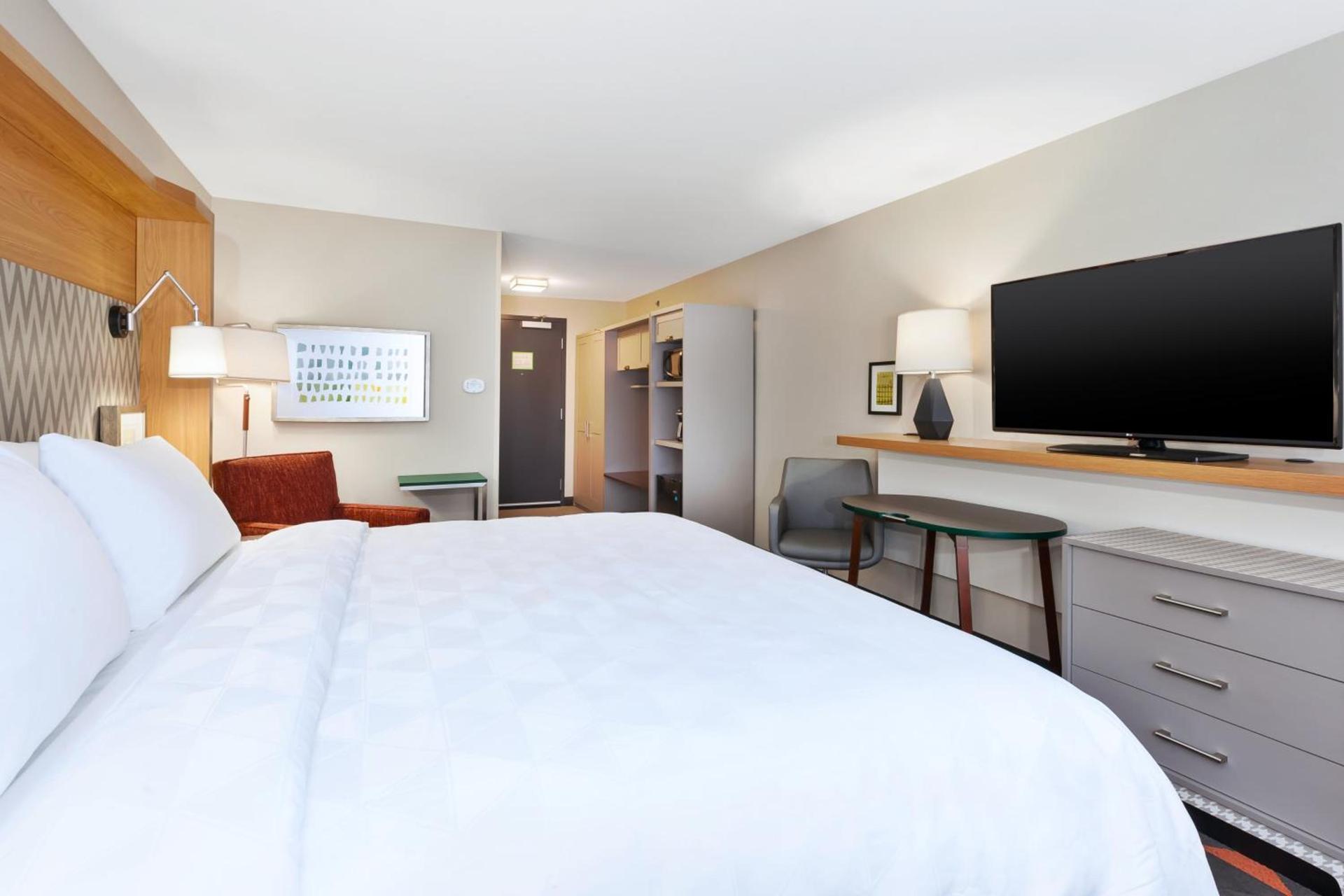 Holiday Inn & Suites - Toledo Southwest - Perrysburg by IHG photo 28