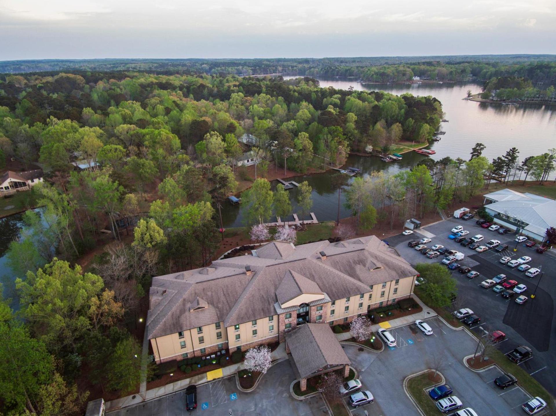 The Lodge on Lake Oconee photo 8