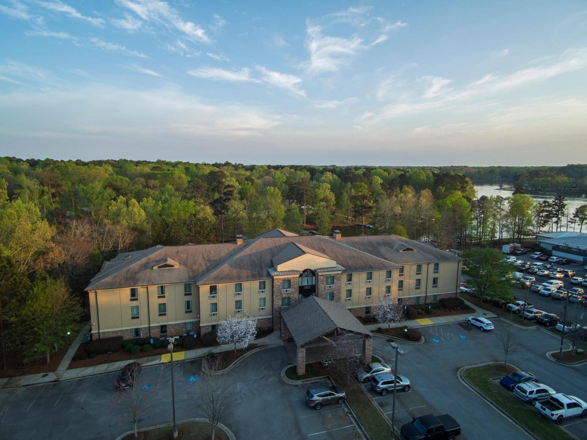 The Lodge on Lake Oconee photo 7