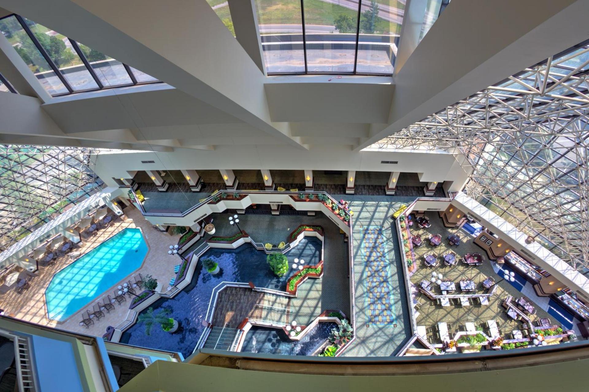 Crowne Plaza Hotel St. Louis Airport by IHG photo 9