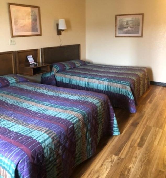 Luxury Inn photo 12