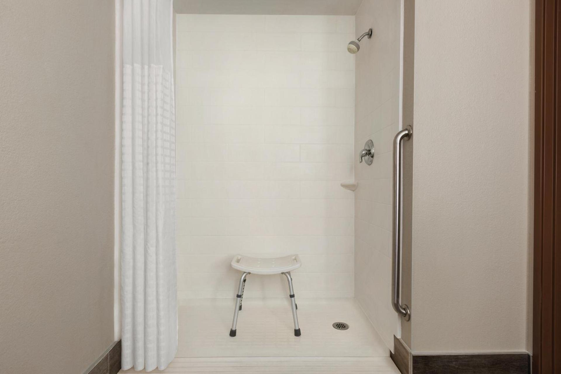 La Quinta by Wyndham Lackawanna photo 30