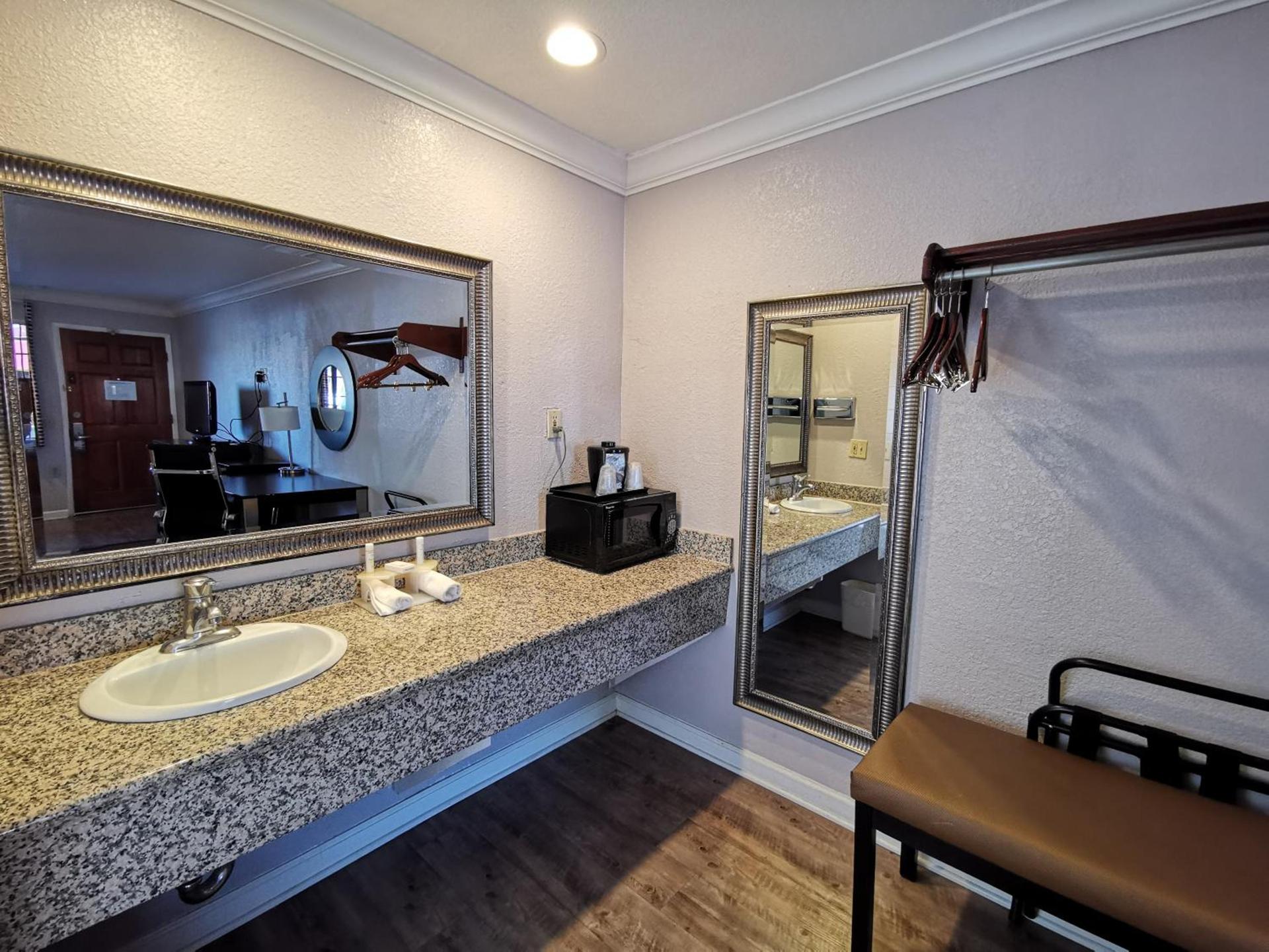 Journey Inn photo 23