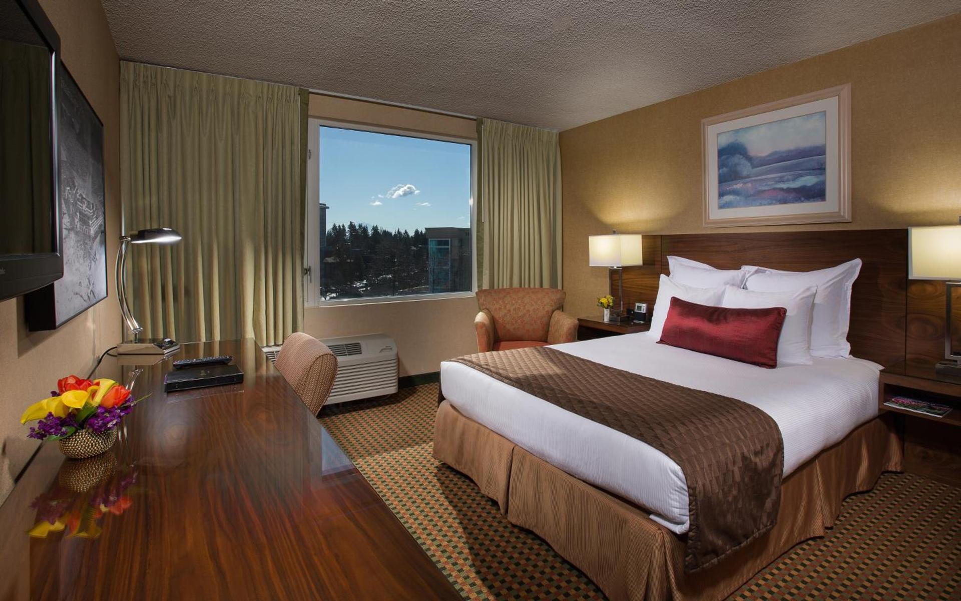 Coast Gateway Hotel photo 2