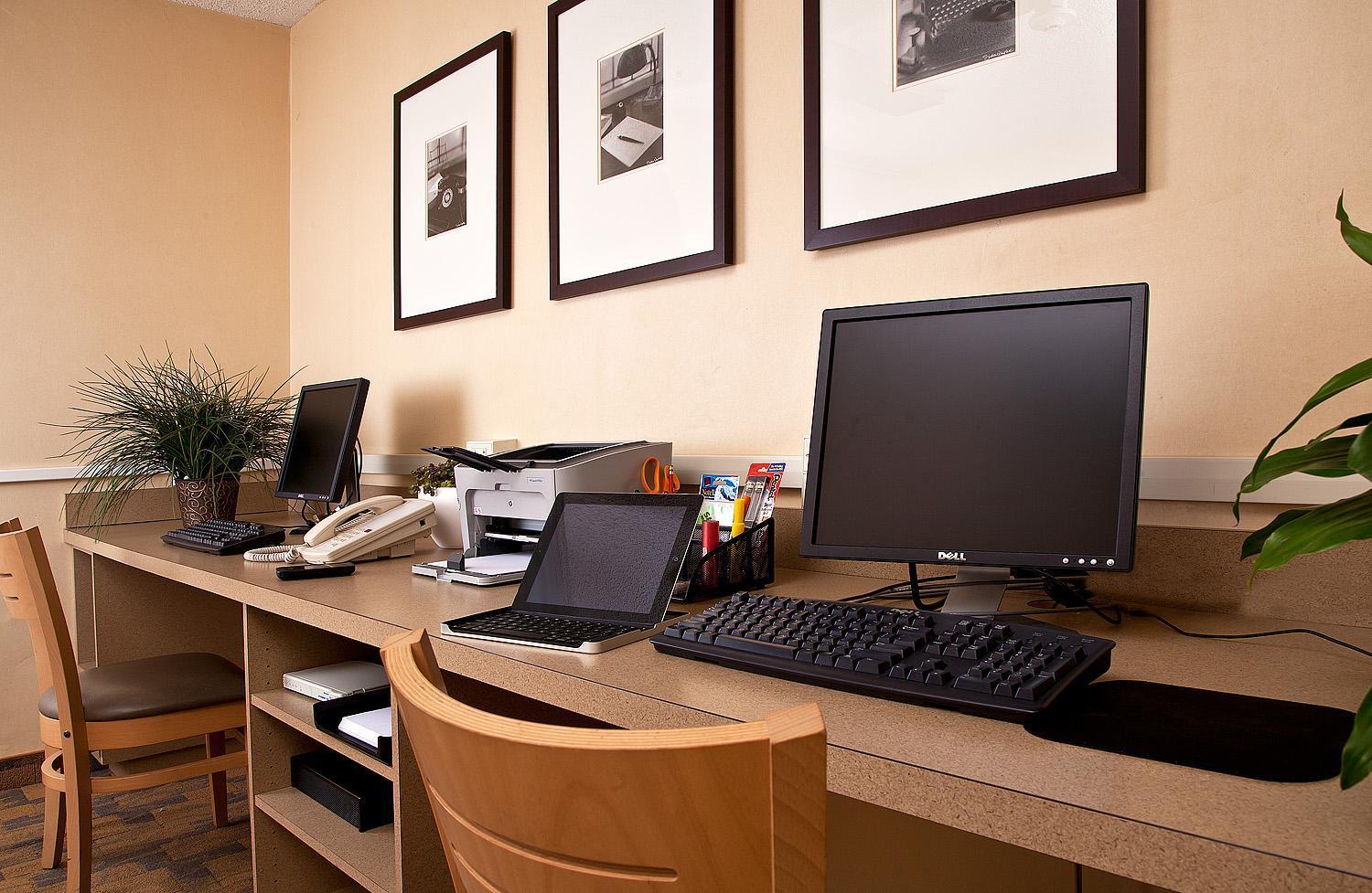 Coast Gateway Hotel photo 25