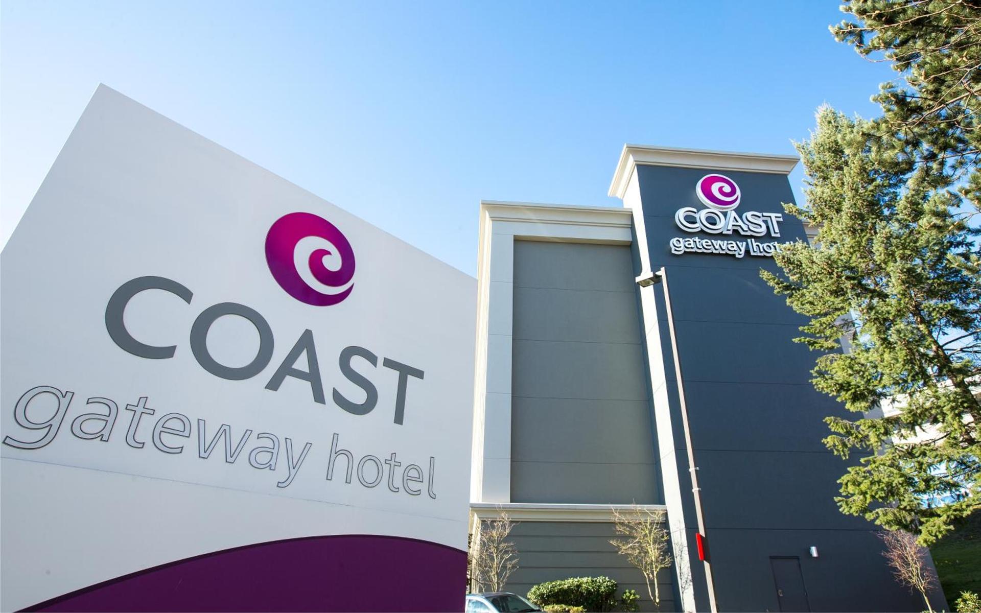 Coast Gateway Hotel photo 30