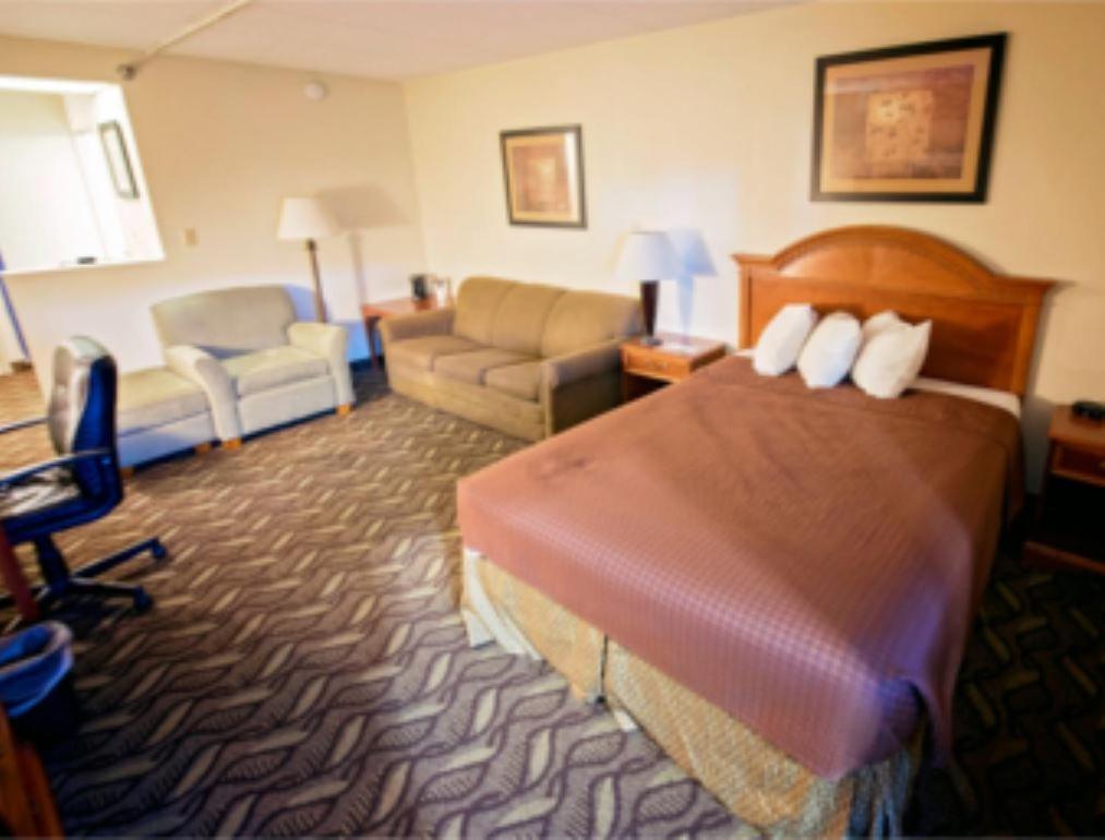Brookings Inn photo 3