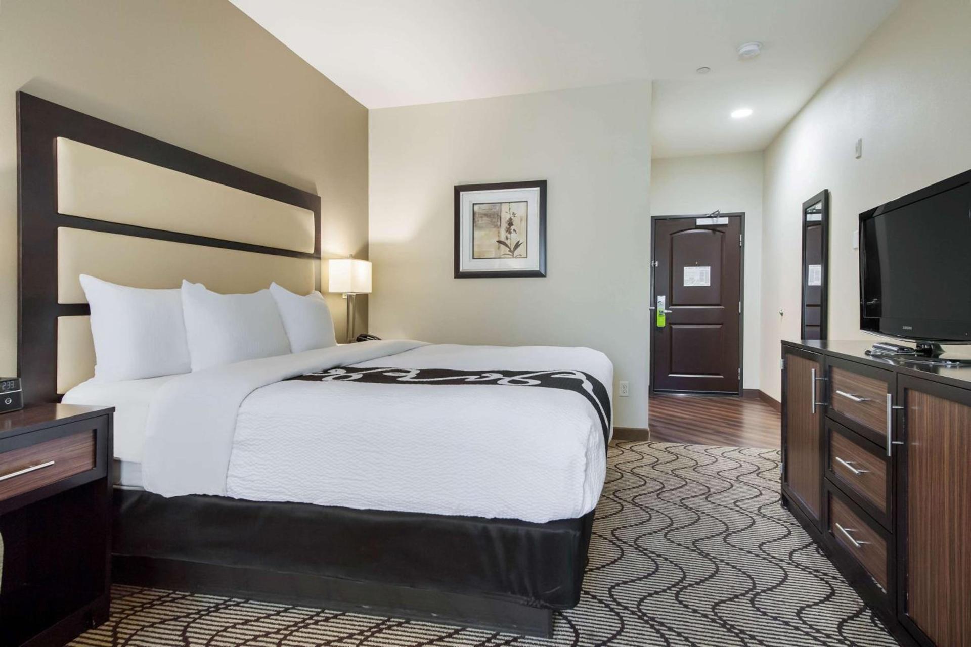La Quinta by Wyndham Auburn photo 28