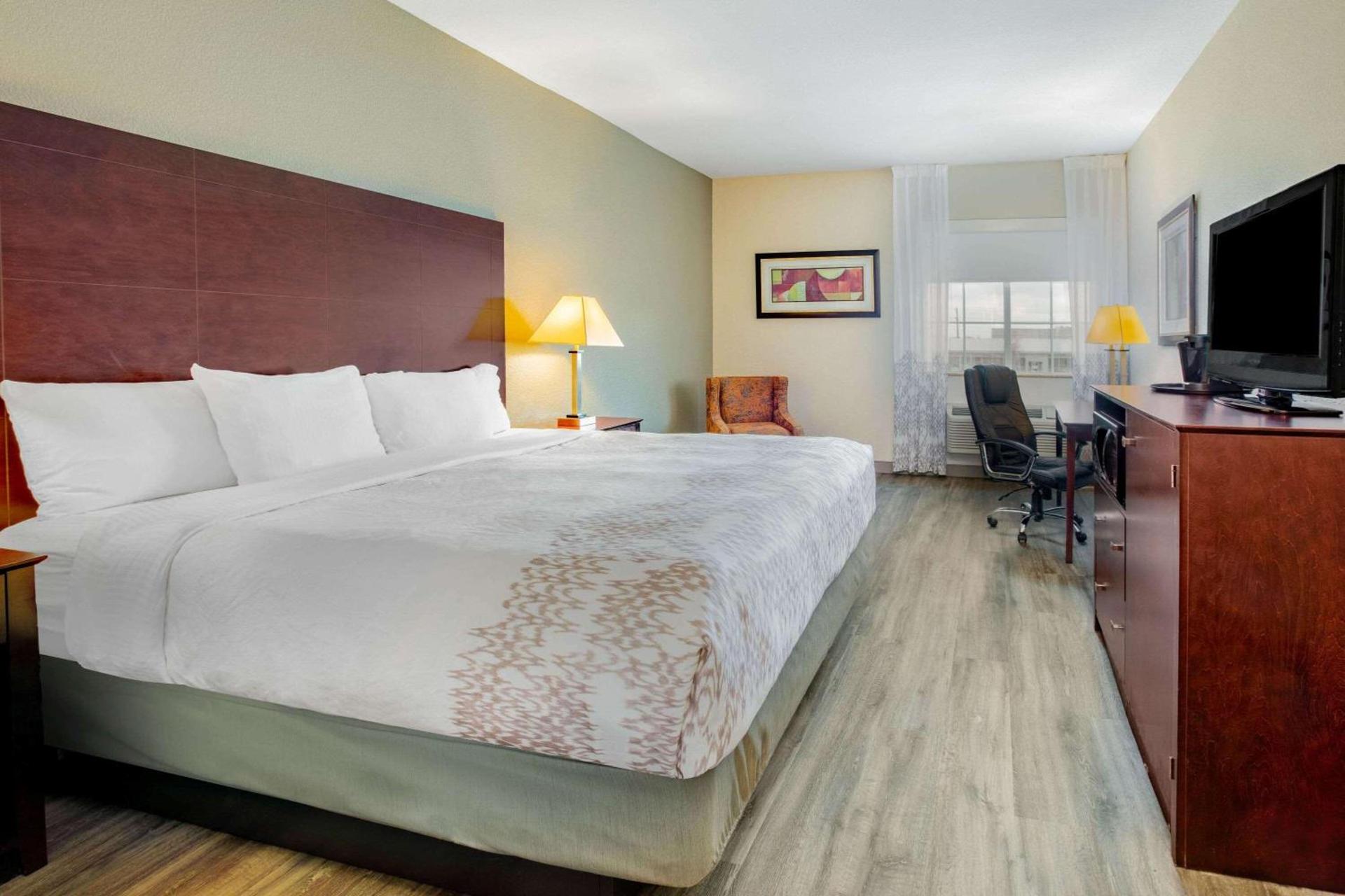 La Quinta by Wyndham McKinney photo 27