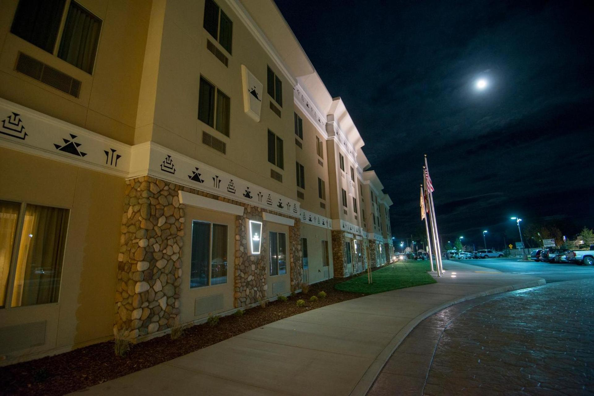 Win-River Resort and Casino photo 12