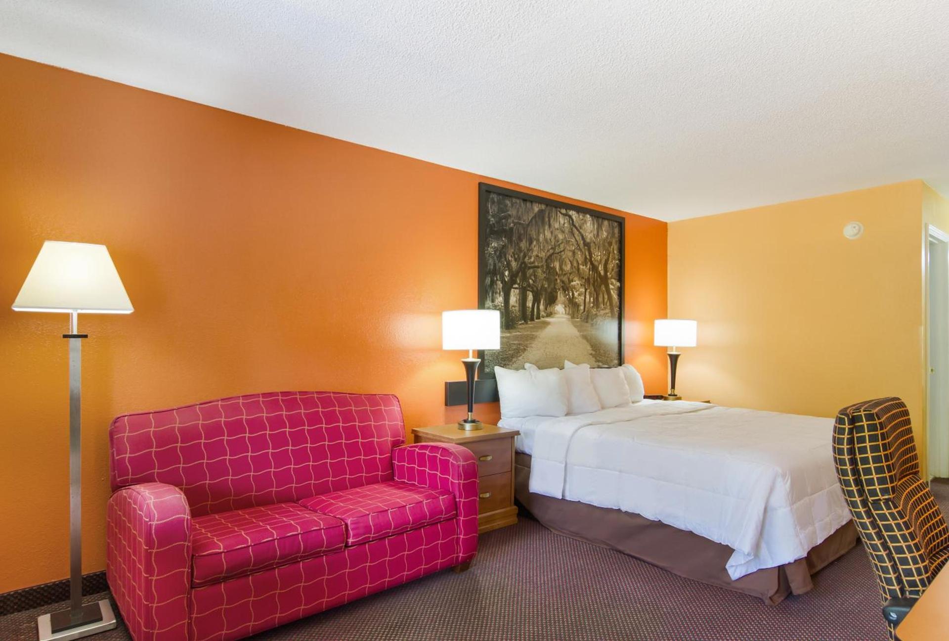Americas Best Value Inn Darien photo 24