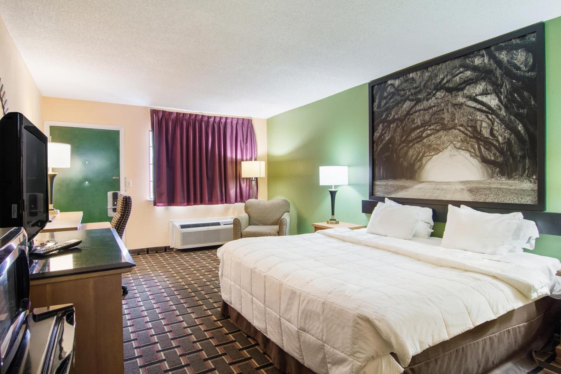 Americas Best Value Inn Darien photo 6