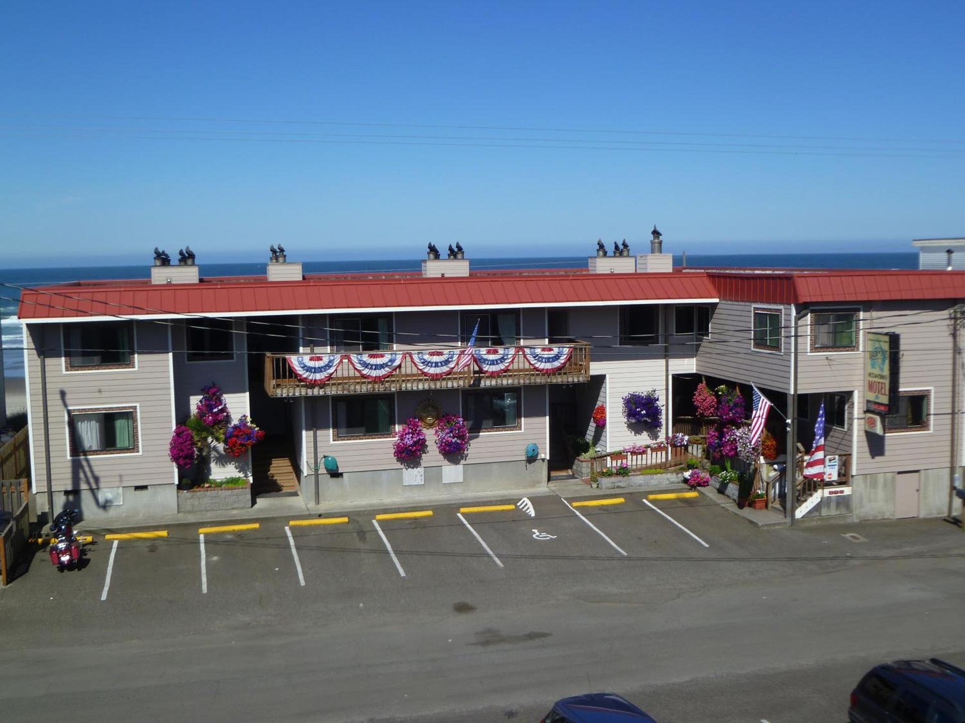 Tradewinds Motel photo 26