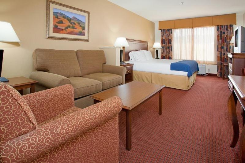 Holiday Inn Express Hotel & Suites Tooele by IHG photo 7